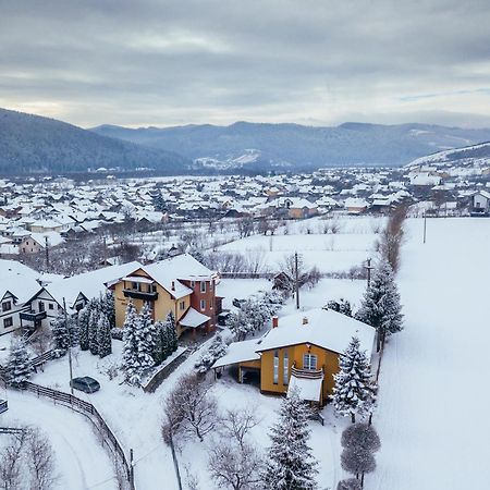 Pensiunea Bucovina Gura Humorului Exteriör bild