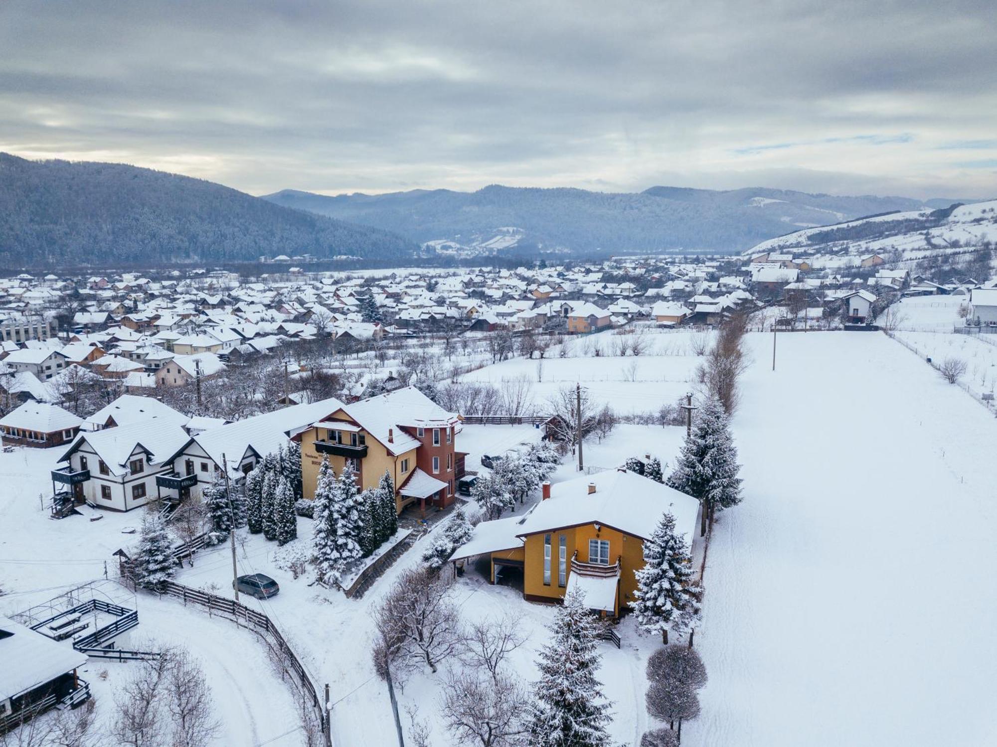 Pensiunea Bucovina Gura Humorului Exteriör bild